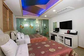 Mj Hotel Jeju 3*,